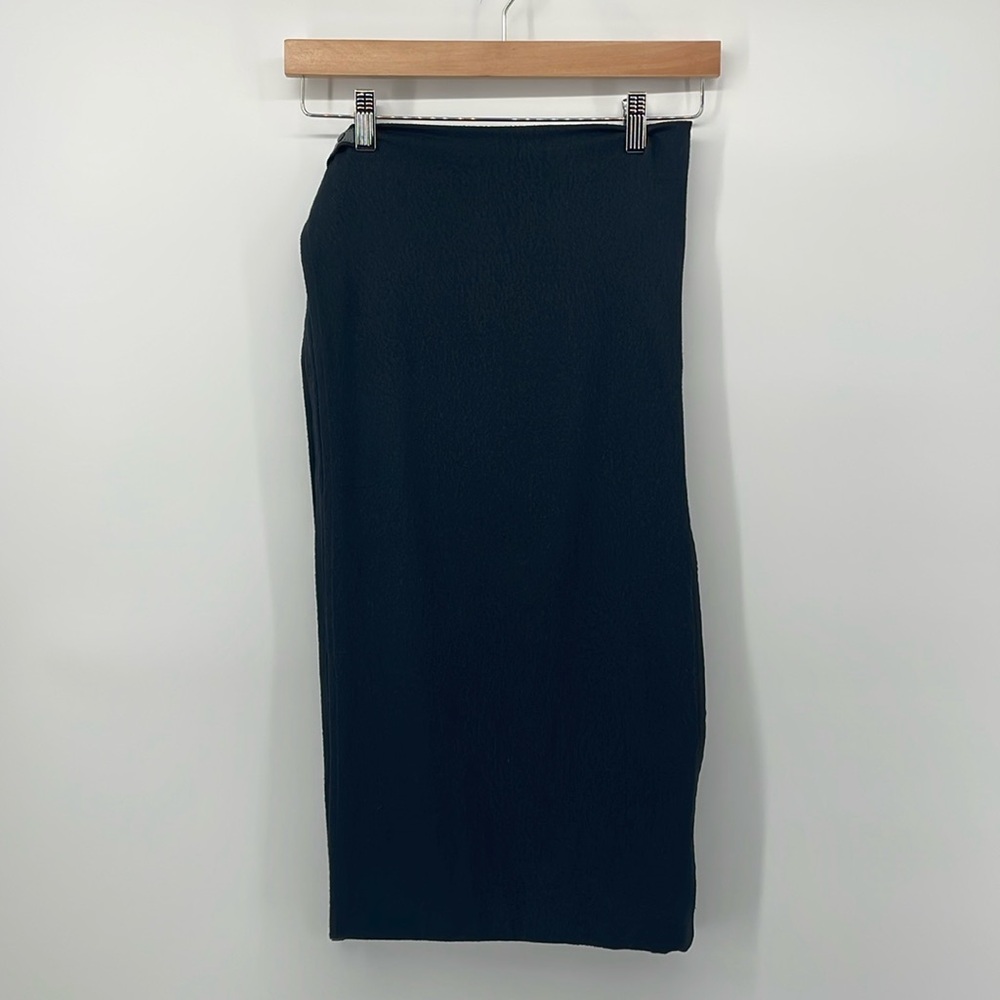 Lululemon Multi Way Scarf in Black and Navy A19 - Picture 1 of 5